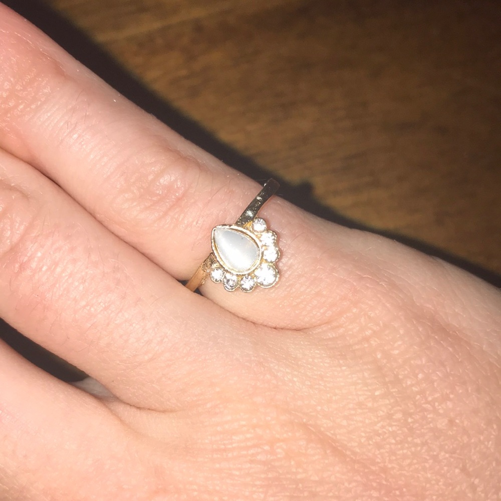 Sz 4 14kt gold plated pinky ring 💍 new!!